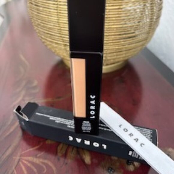 LORAC PRO Soft Focus Longwear Foundation - #6 Light - Picture 1 of 3